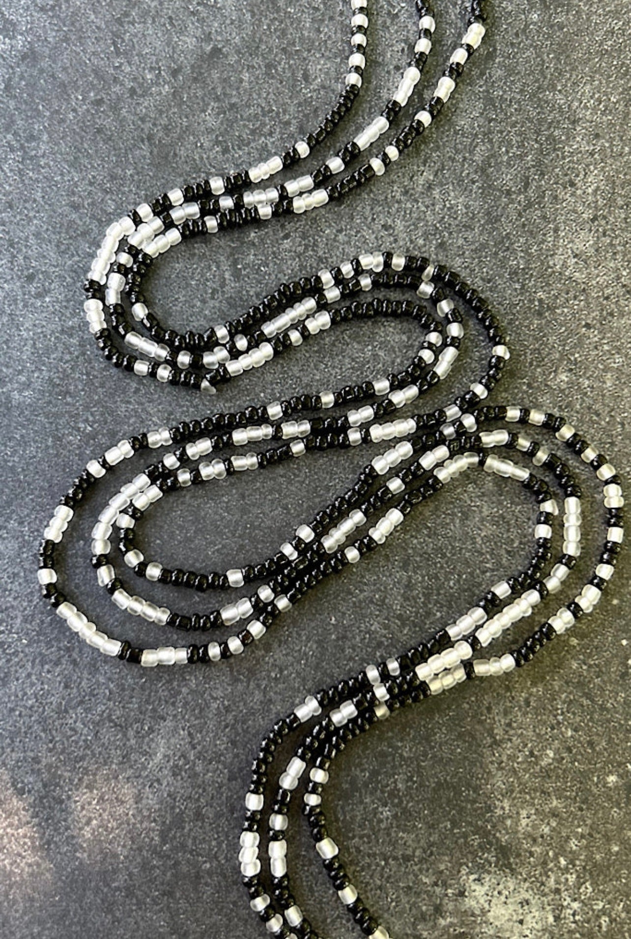 WAISTBEADS - BLACK WHITE